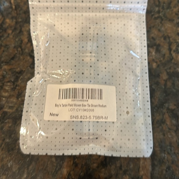 Spring Notion boys bow tie - Picture 3 of 5